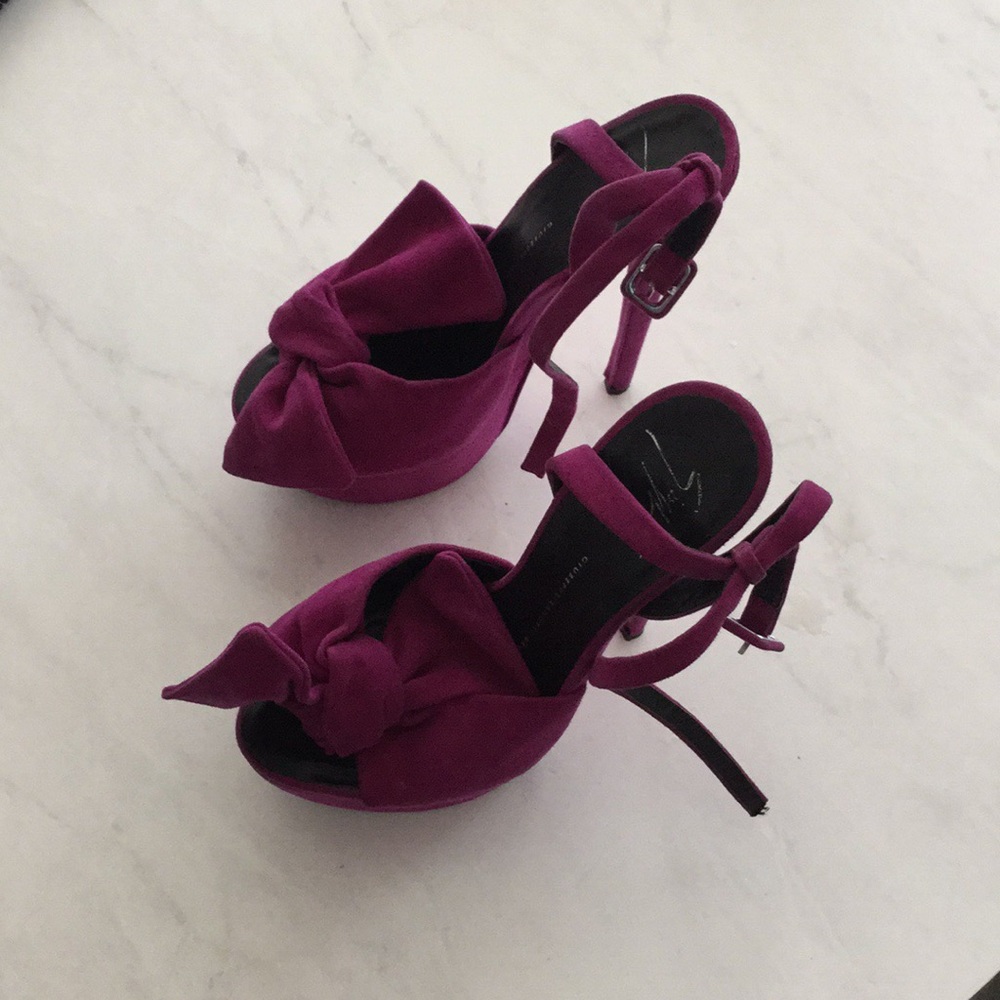 Giuseppe Pink BowTie stilettos